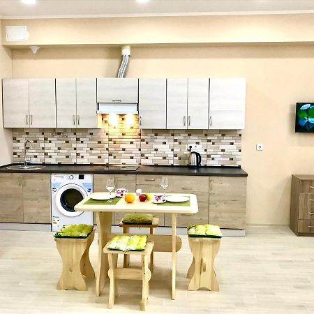 Комфортные Апартаменты Smart Zarvantsy Esterno foto